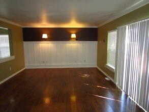 512 Water Wheel Ln in Stansbury Park, UT - Foto de edificio - Building Photo