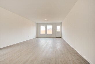 2011 Delphine Dr in Norman, OK - Building Photo - Building Photo