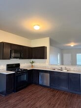 10708 SW 23rd Pl in Yukon, OK - Building Photo - Building Photo