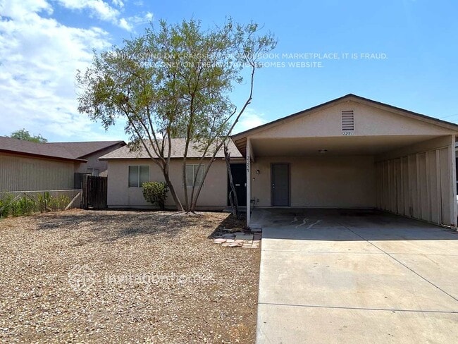 property at 2251 W Roeser Rd