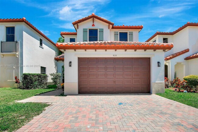 9135 SW 36th Mnr in Miramar, FL - Building Photo - Building Photo