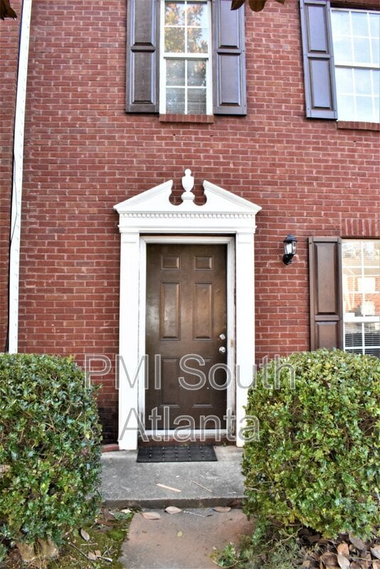 5798 Strathmoor Manor Cir in Lithonia, GA - Building Photo - Building Photo