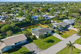 372 Franklin Rd in Jupiter, FL - Building Photo - Building Photo