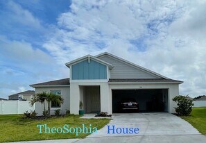 13114 Zolo Springs Cir in Riverview, FL - Building Photo