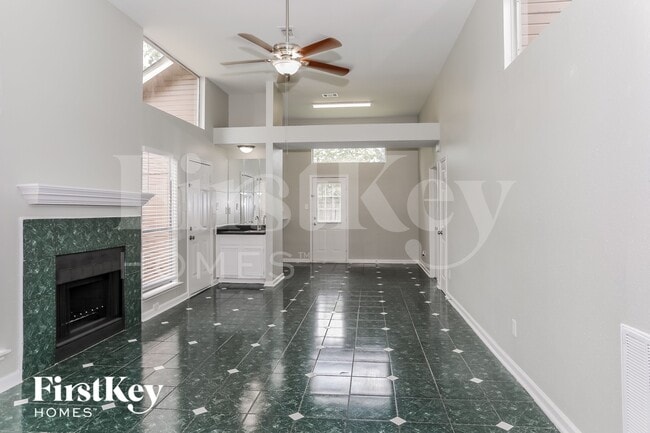 8418 Elm Lake Dr in Houston, TX - Building Photo - Building Photo