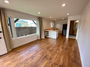 716 Leonard Ave in Oceanside, CA - Building Photo - Building Photo