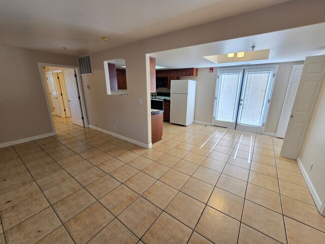 327 Wonder St in Reno, NV - Building Photo - Building Photo