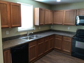 1333 Gayle St in Burleson, TX - Building Photo - Building Photo