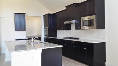 5318 Sterling Manor Ln in Sugar Land, TX - Building Photo - Building Photo