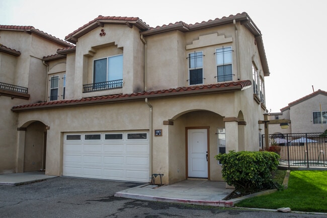 property at 1087 E Grand Ave