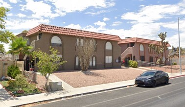 6213 Smoke Ranch Rd, Unit 1 in Las Vegas, NV - Building Photo - Building Photo