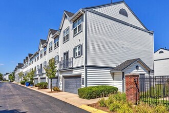 168 Beethoven Ct in Wheaton, IL - Building Photo - Building Photo