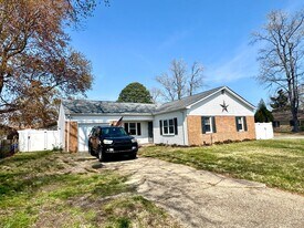 1901 Blue Knob Rd in Virginia Beach, VA - Building Photo