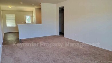 1209 Ironstone Dr in Noble, OK - Building Photo - Building Photo