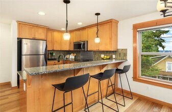 1735 13th Ave S in Seattle, WA - Building Photo - Building Photo