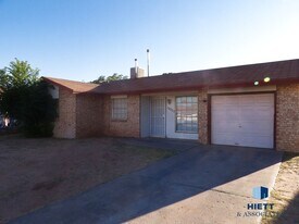 10737 Aquamarine St in El Paso, TX - Building Photo