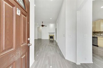 4221 Creekstone Dr in Plano, TX - Building Photo - Building Photo