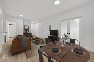 6977 N Bell Ave in Chicago, IL - Building Photo - Building Photo