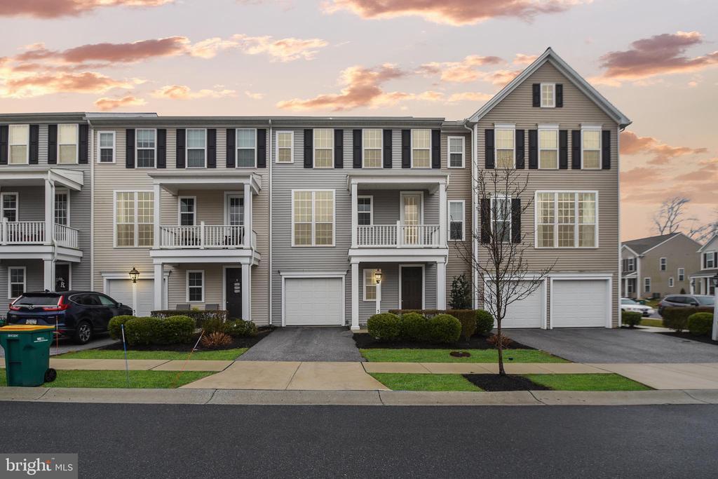521 Fawn Ln in Hummelstown, PA - Building Photo