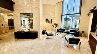 2750 NE 183rd St in Aventura, FL - Building Photo