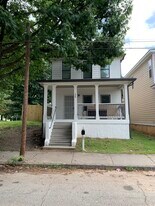 668 Smith St SW in Atlanta, GA - Building Photo