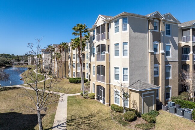 Point Meadows Place in Jacksonville, FL - Foto de edificio - Building Photo