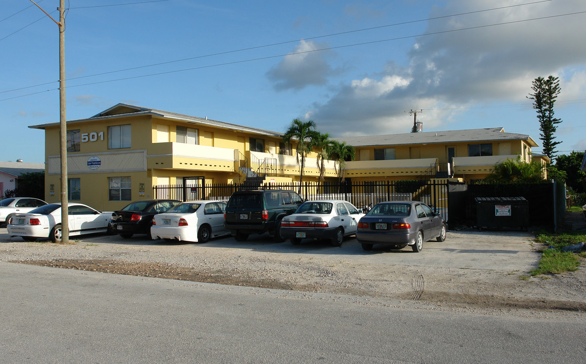 501 SE 23rd St in Fort Lauderdale, FL - Building Photo