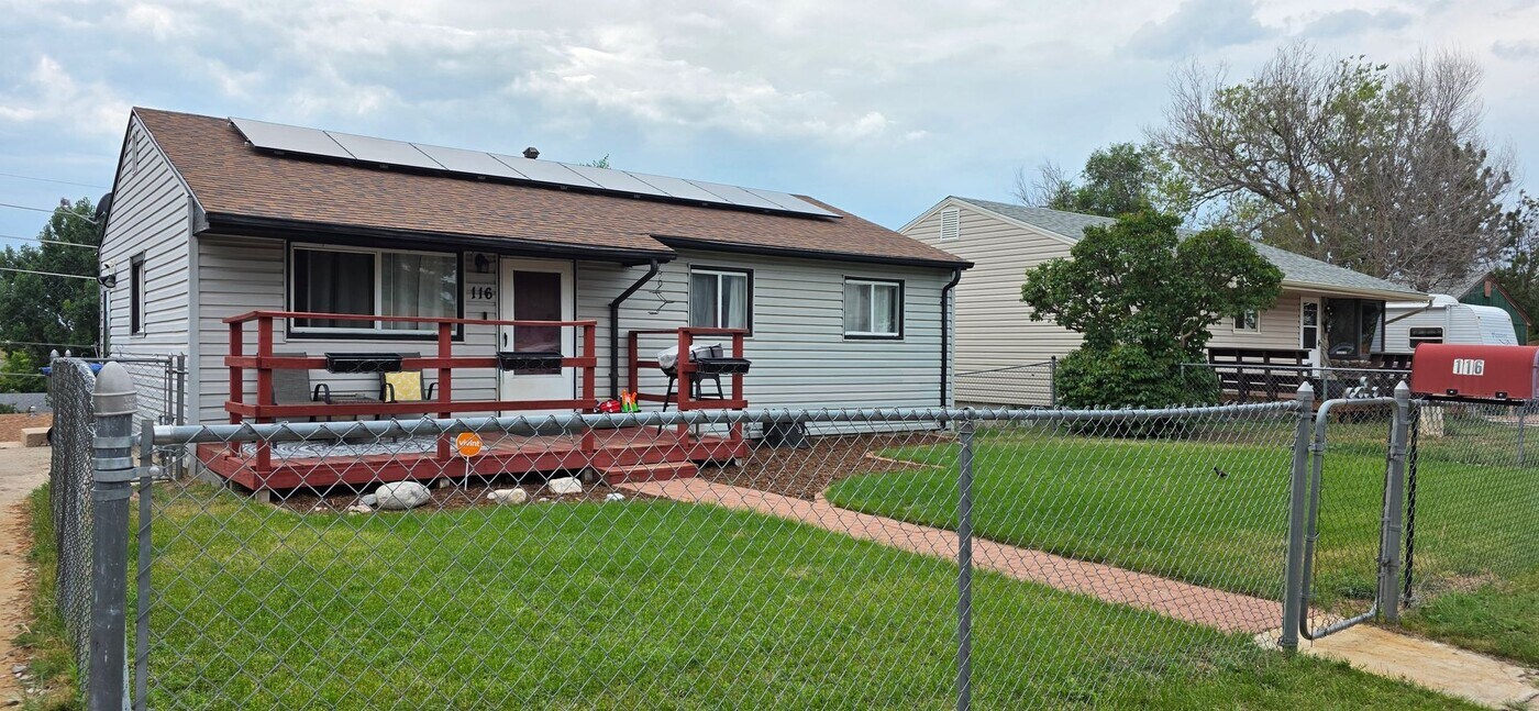 116 King Ct in Cheyenne, WY - Building Photo
