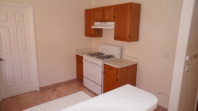 625 Carlos Julio Ave in North Las Vegas, NV - Building Photo - Building Photo