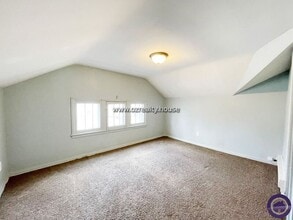 1263 Crestwood Rd in Toledo, OH - Building Photo - Building Photo