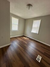 5911 Lexington Ave in Kansas City, MO - Building Photo - Building Photo