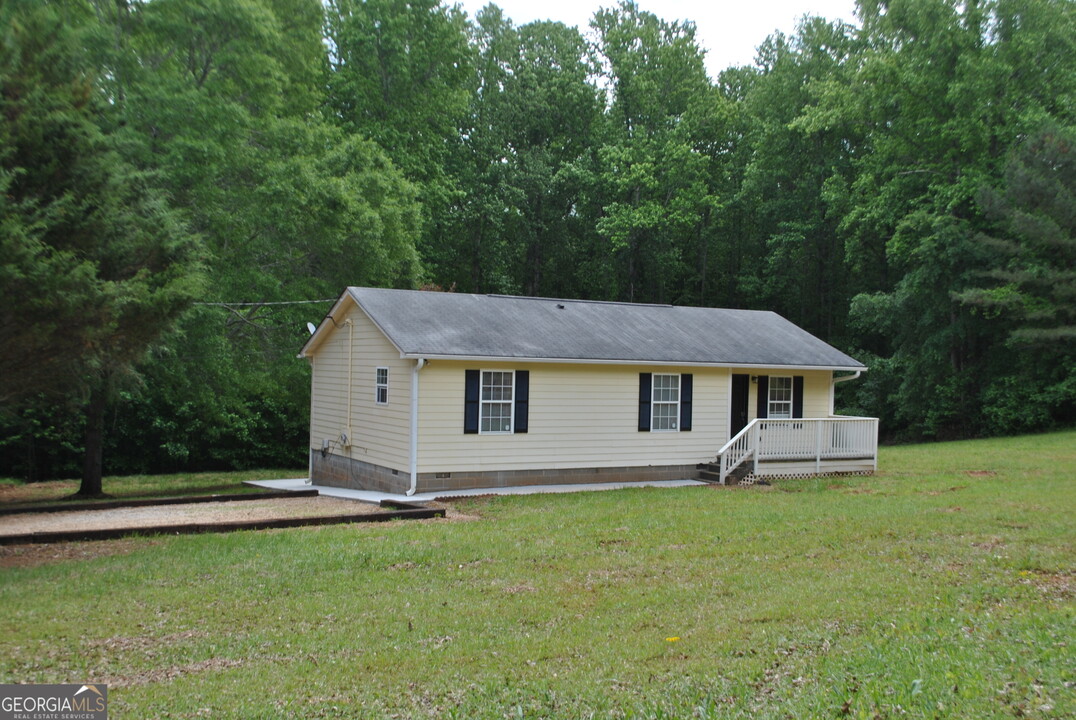 386 Tunis Rd in Mcdonough, GA - Building Photo
