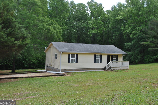 property at 386 Tunis Rd