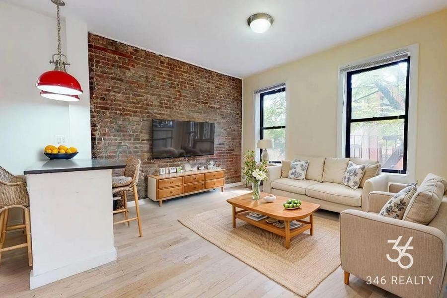 West 184th Street in New York, NY - Building Photo