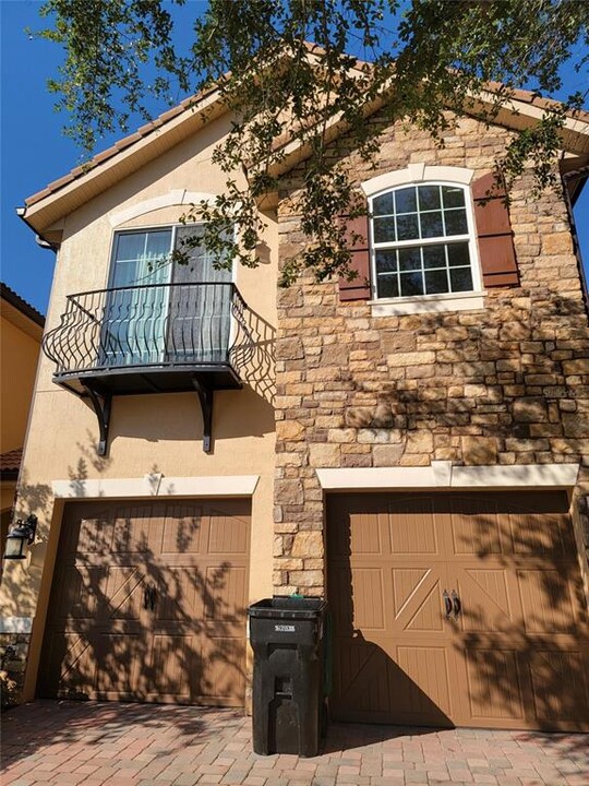 10557 Belfry Cir in Orlando, FL - Building Photo