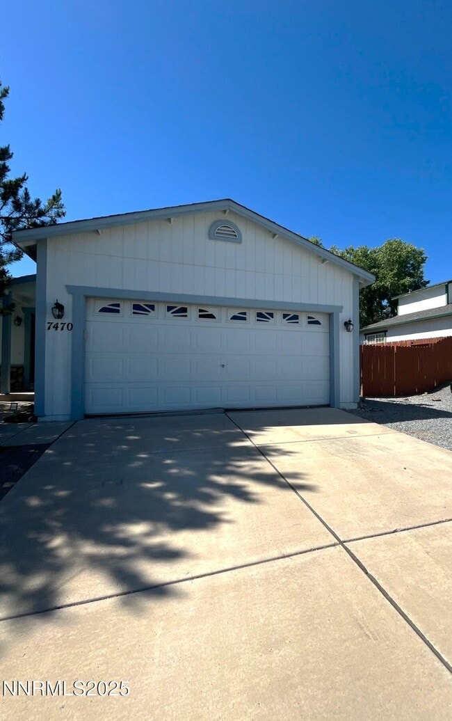 7470 Rodin Ct in Sun Valley, NV - Building Photo - Building Photo