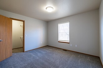 Spring Hill in Republic, MO - Foto de edificio - Building Photo