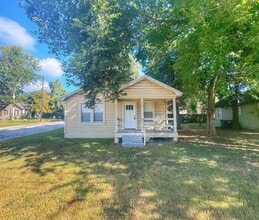 510 W 6th St in Brenham, TX - Building Photo - Building Photo