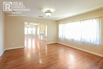 1438 MacArthur Blvd in Oakland, CA - Building Photo - Building Photo