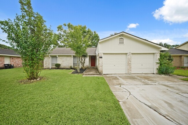 411 Pickford Dr