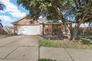 1209 Cardinal Way in Aubrey, TX - Building Photo
