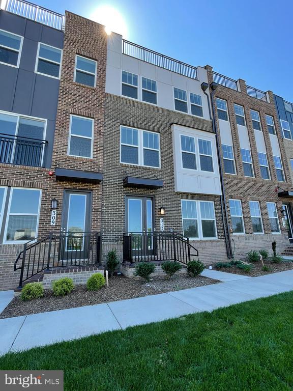 313 Salinger Pl in Gaithersburg, MD - Building Photo - Building Photo