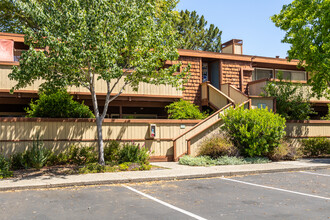 Willow Park in Mountain View, CA - Building Photo - Building Photo