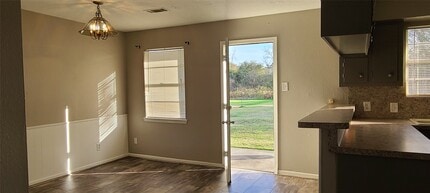 17423 Fir Rd in Alvin, TX - Building Photo - Building Photo