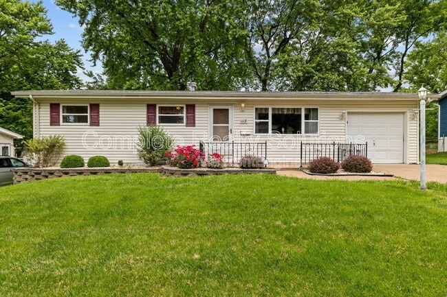 property at 1115 Hadwin Dr