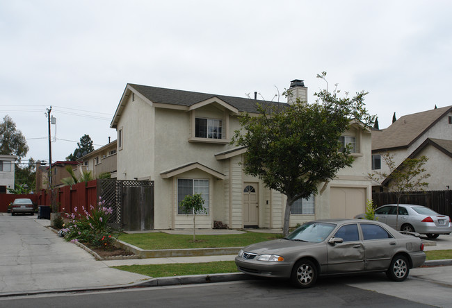 7762 Speer Ave in Huntington Beach, CA - Building Photo - Building Photo