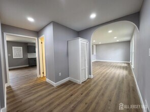53 N Post Rd in West Windsor Township, NJ - Building Photo - Building Photo