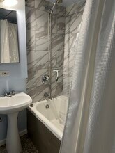 12456 Short Ave, Unit cottage in Los Angeles, CA - Building Photo - Building Photo