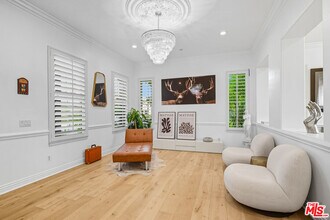 22074 Sagebrook Rd in Los Angeles, CA - Building Photo - Building Photo
