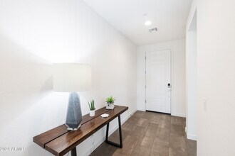13331 W Palo Brea Ln in Peoria, AZ - Foto de edificio - Building Photo